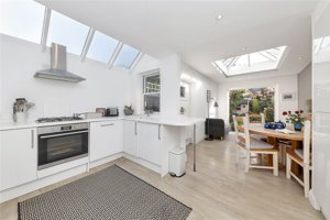 Cambridgeshire, CB3 9JD picture 4