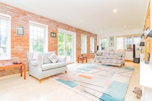 Cambridgeshire, CB3 9HW picture 3