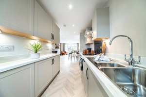 Cambridge, CB3 0UH picture 2