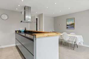 Cambridgeshire, CB3 9LE picture 4