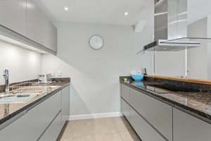 Cambridgeshire, CB3 9LE picture 3