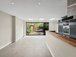 Cambridgeshire, CB3 9LE picture 5