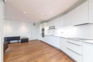 Cambridge, CB3 1BF picture 4