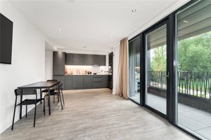 Cambridgeshire, CB3 1BR picture 5