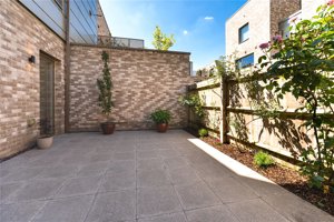 Cambridgeshire, CB3 1AX picture 6