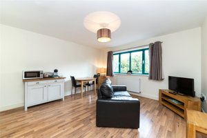 Cambridge, CB4 1YL picture 2