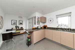 Cambridgeshire, CB4 1WA picture 4