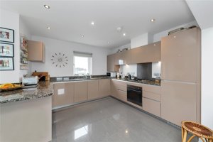 Cambridgeshire, CB4 1WA picture 3