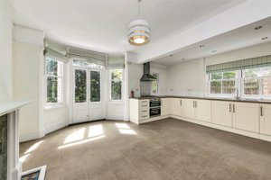 Cambridgeshire, CB4 1LD picture 5