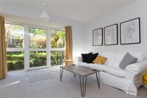 Cambridgeshire, CB4 1RT picture 3