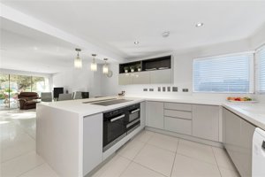 Cambridgeshire, CB4 1PA picture 3