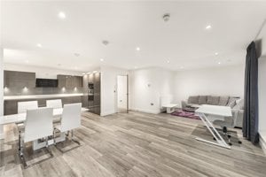 Cambridge, Cambridgeshire, CB5 8AX picture 3