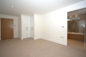 Cambridge, CB5 8TJ picture 4