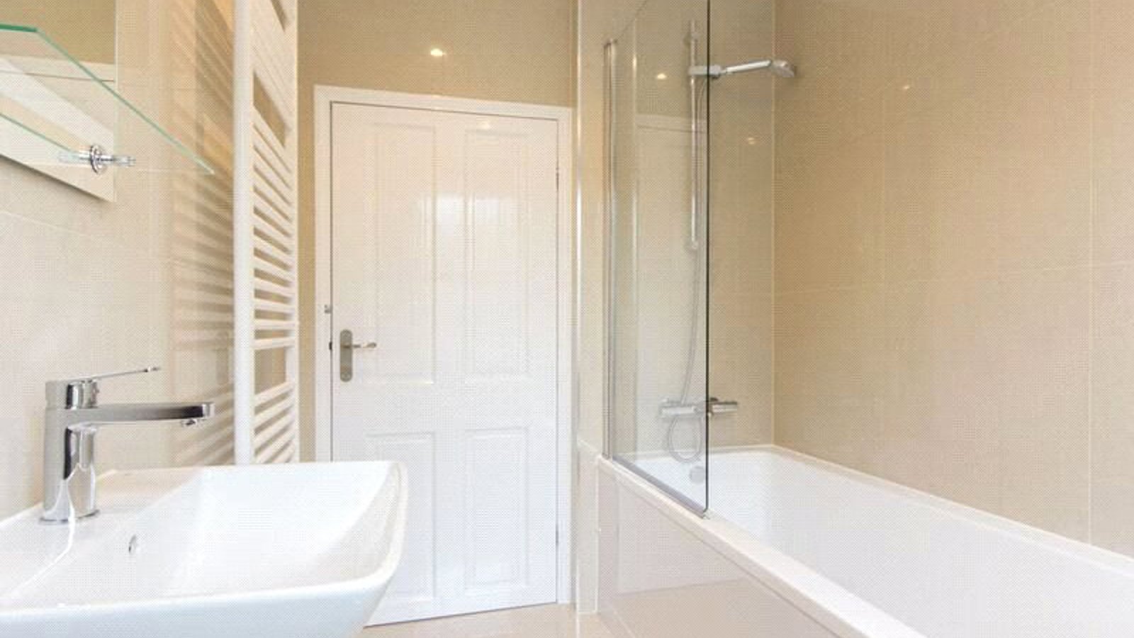 Bathroom.jpg Bathroom