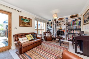 Cambridge, CB5 8HG picture 3