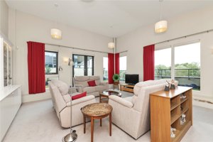 Cambridgeshire, CB5 8JF picture 2