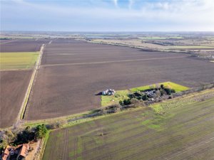 Cambridgeshire, CB6 3PX picture 3