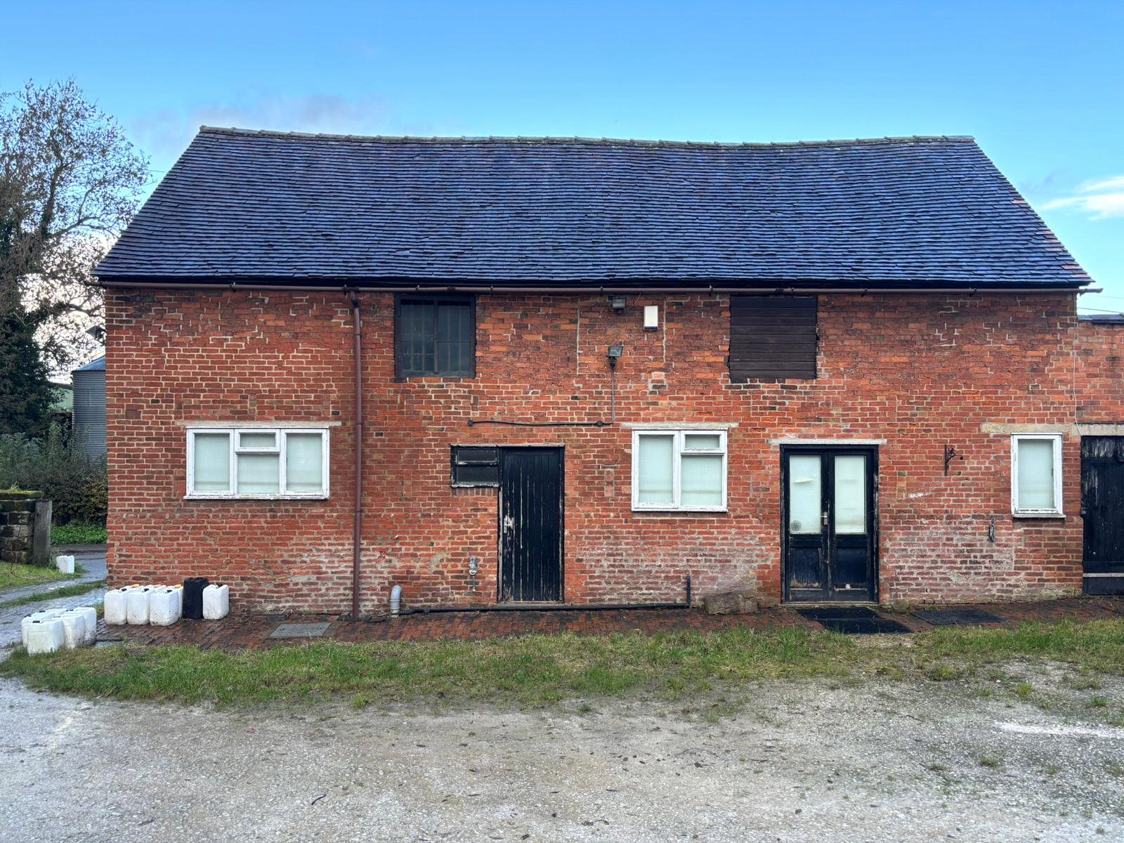 Lower House Farm, Mackworth picture 1