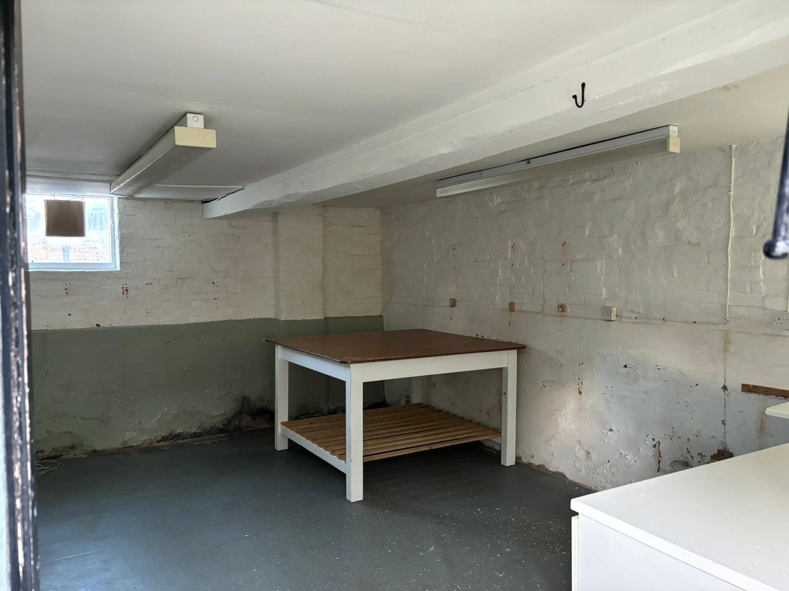 Lower House Farm, Mackworth picture 4