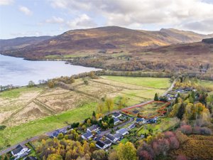 Development Land, Lochearnhead picture 1