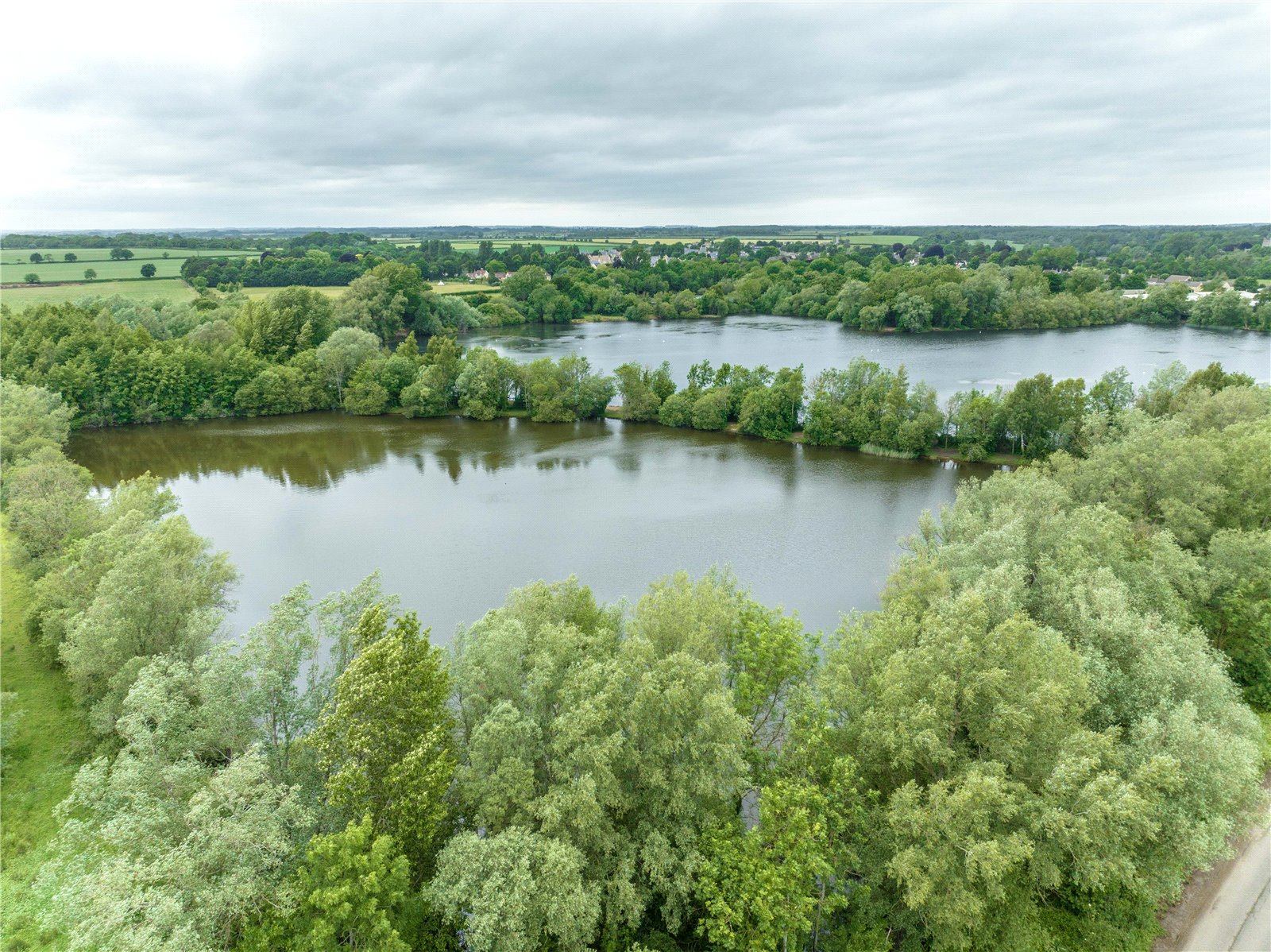 Horcott Lakes, Fairford picture 3