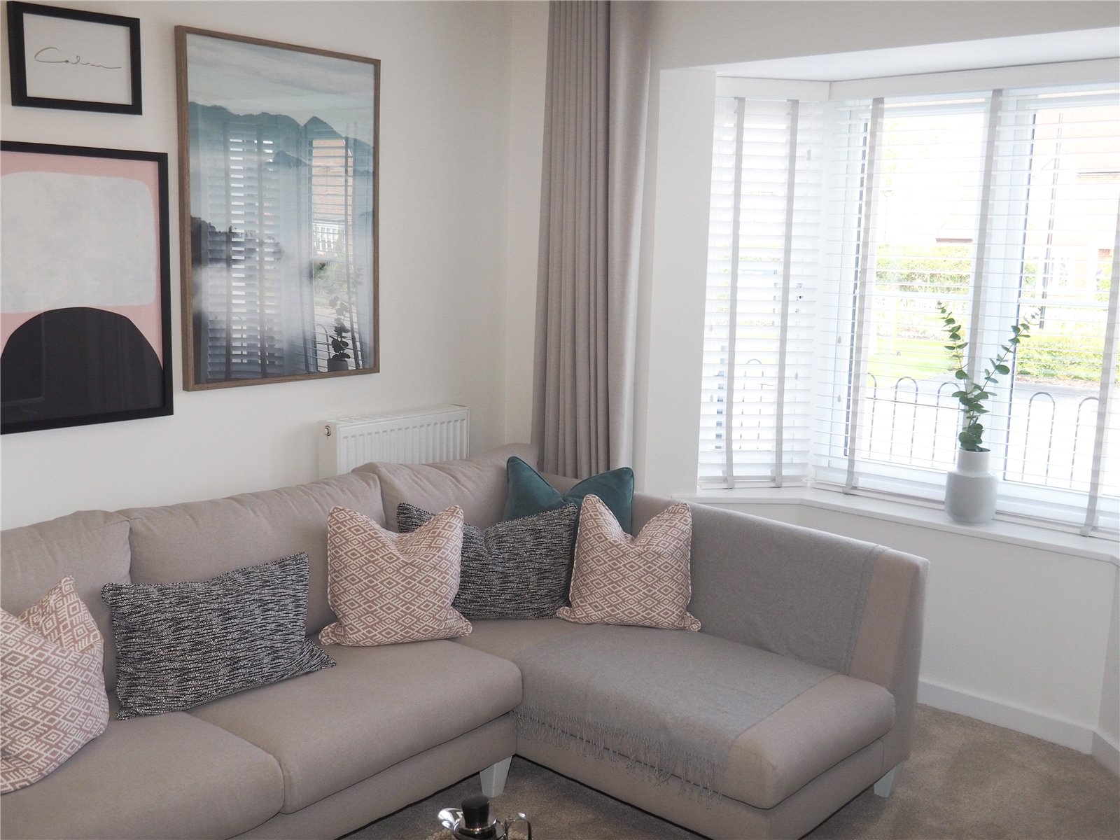 Living Room1.jpg