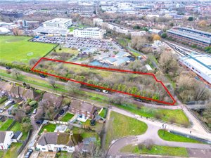 Buckinghamshire, HP21 8LX picture 6