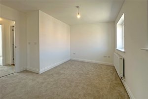 Suffolk, IP19 8TP picture 4