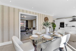 Suffolk, IP19 8TP picture 3