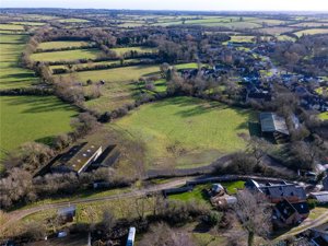 Buckingham, Buckinghamshire, MK18 2DH picture 2