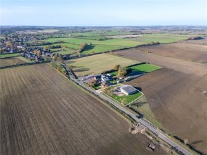 Grantham, Lincolnshire, NG33 4HA picture 3