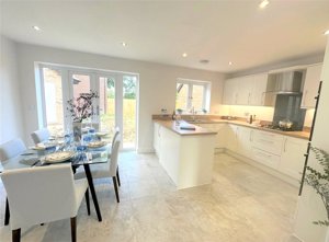 Norfolk, NR13 4RT picture 2