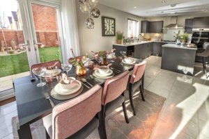 Holt, NR25 6EW picture 3