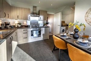 Holt, NR25 6EW picture 3