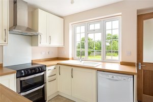 Oxfordshire, OX44 9PB picture 4