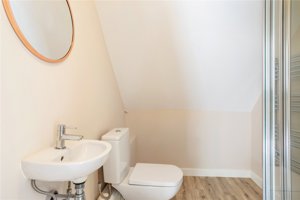 Oxfordshire, OX44 9PB picture 6