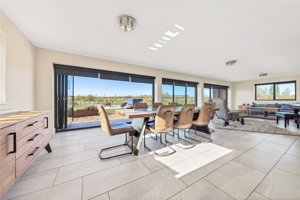 Huntingdon, PE28 3ET picture 2