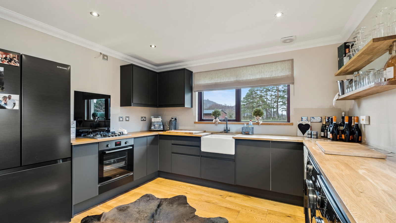 Kitchen 3.jpg