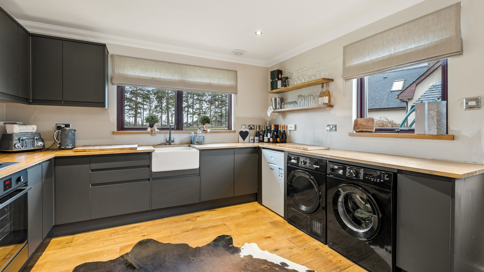 Kitchen 4.jpg
