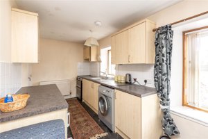 Pitlochry, PH9 0NT picture 3