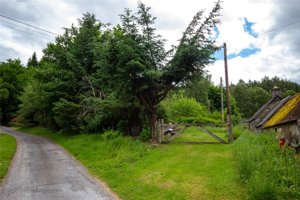 Pitlochry, PH9 0NA picture 2