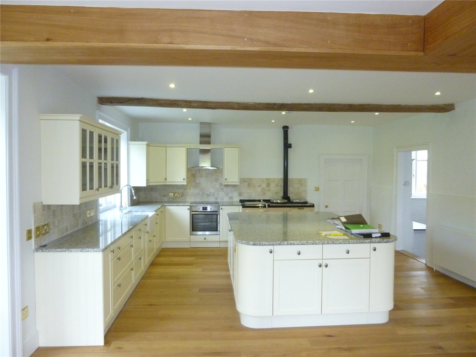 Hannington Road, North Oakley picture 5