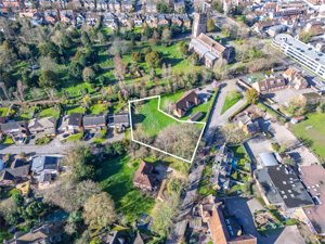 Hertfordshire, SG13 8AE picture 1