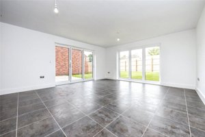 Royston, SG8 8PN picture 3