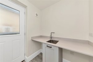 Royston, Hertfordshire, SG8 9FT picture 6