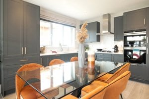 Royston, SG8 9FT picture 2