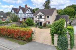 Royston, SG8 6AL picture 1