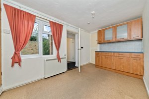 Royston, SG8 6BX picture 3