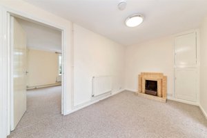 Royston, SG8 6BX picture 4