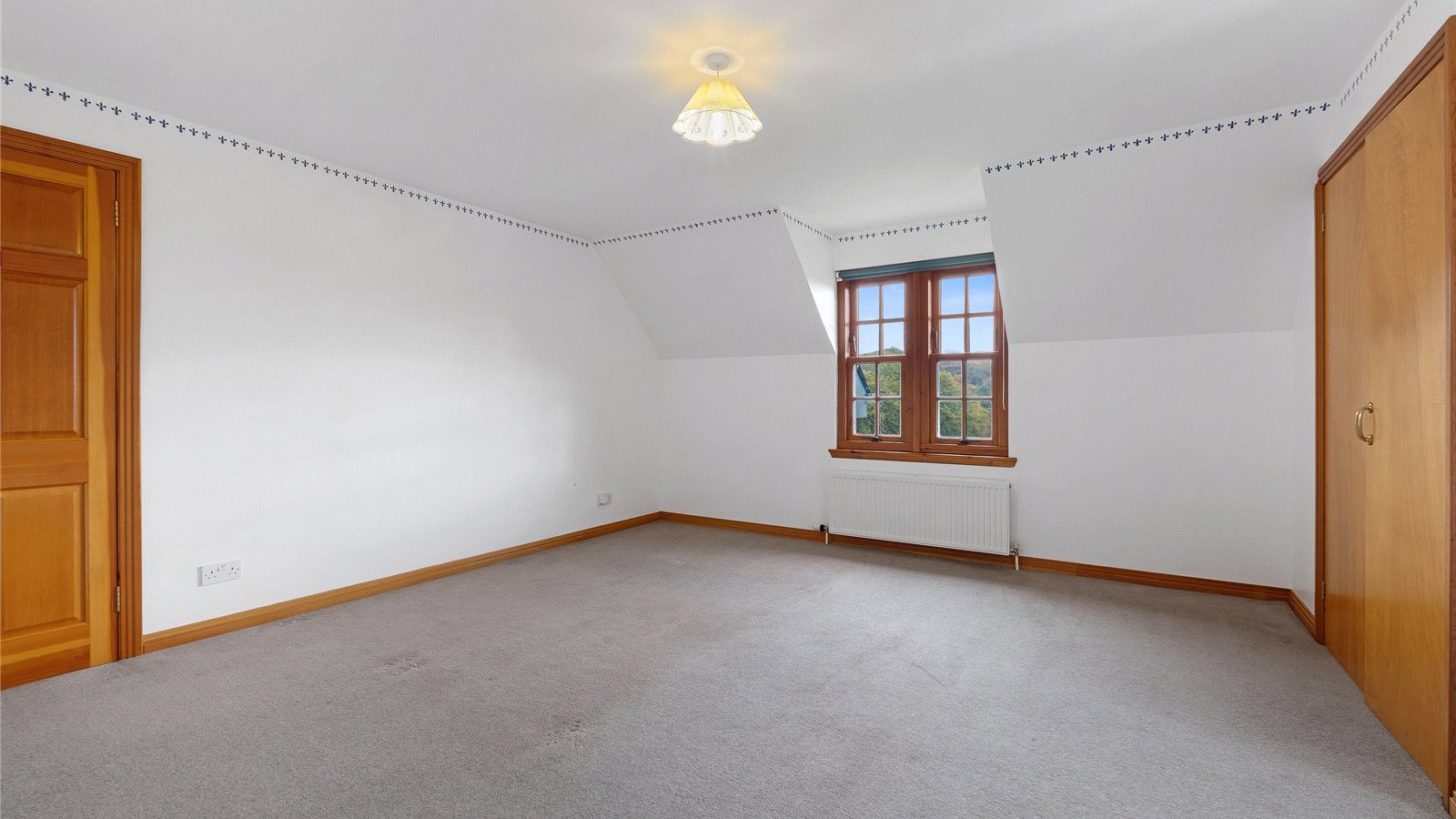 Bedroom 9.jpg